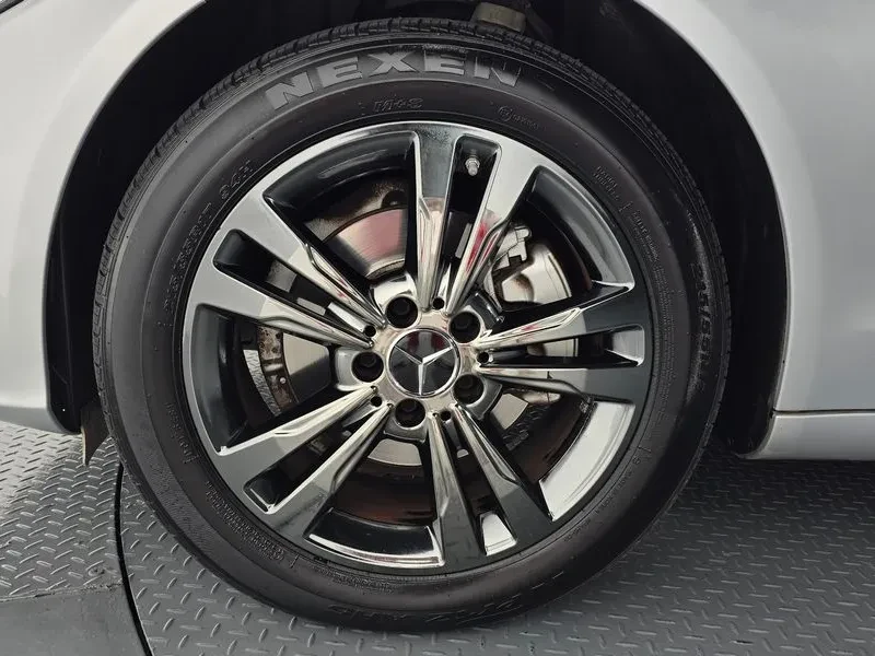 Mercedes-Benz C 200 2.0, снимка 5 - Автомобили и джипове - 54278062