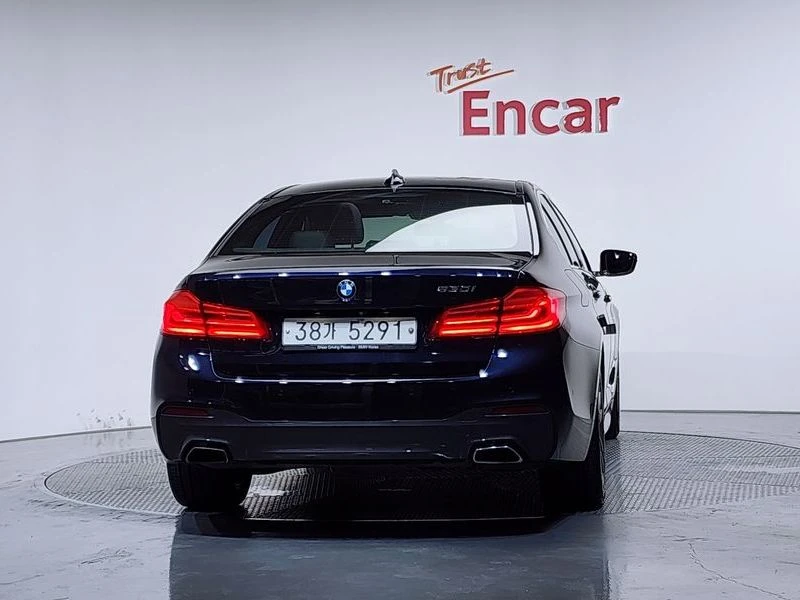 BMW 530 530I M Sports, снимка 4 - Автомобили и джипове - 55505152