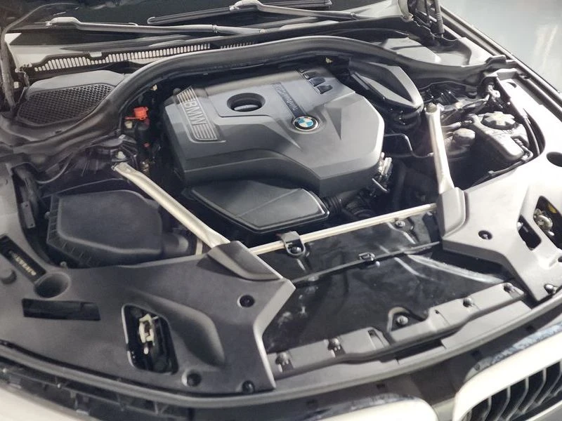 BMW 530 530I M Sports, снимка 17 - Автомобили и джипове - 55505152