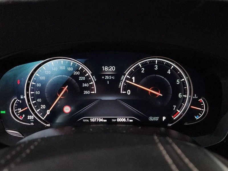 BMW 530 530I M Sports, снимка 11 - Автомобили и джипове - 55505152