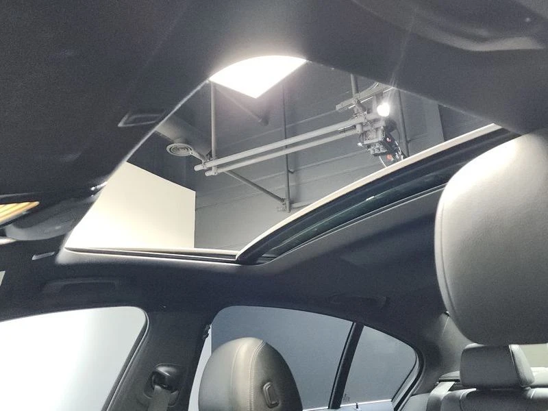 BMW 530 530I M Sports, снимка 15 - Автомобили и джипове - 55505152