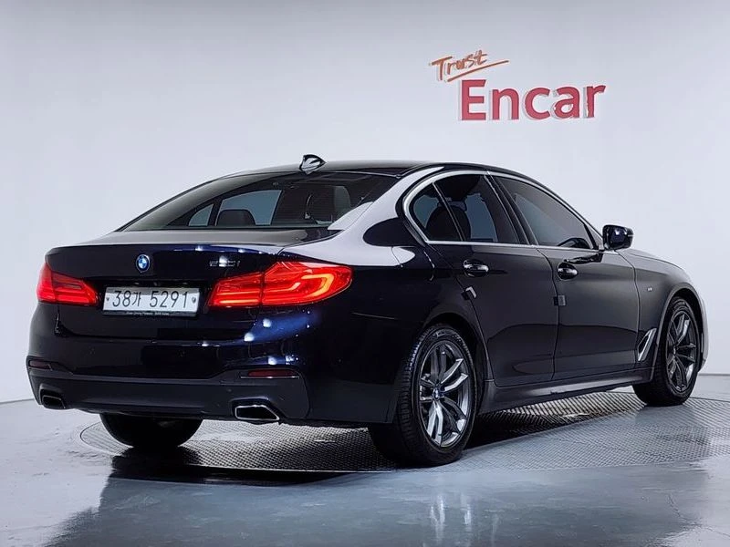 BMW 530 530I M Sports, снимка 3 - Автомобили и джипове - 55505152