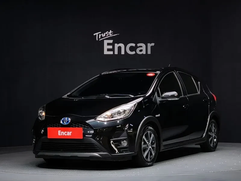 Toyota Prius C 1.5E CROSSOVER