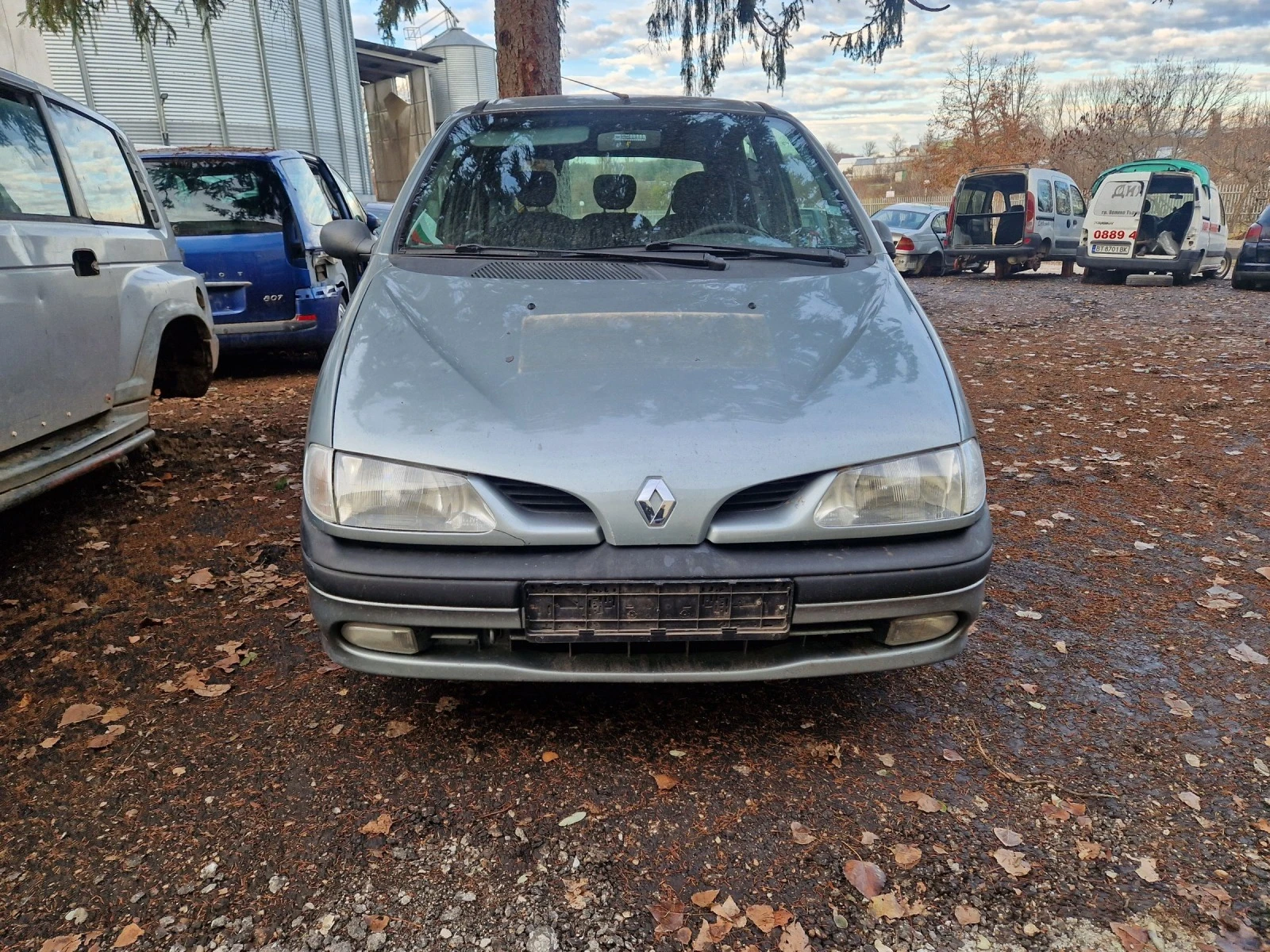 Renault Scenic 1.6 90к.с. - изображение 4