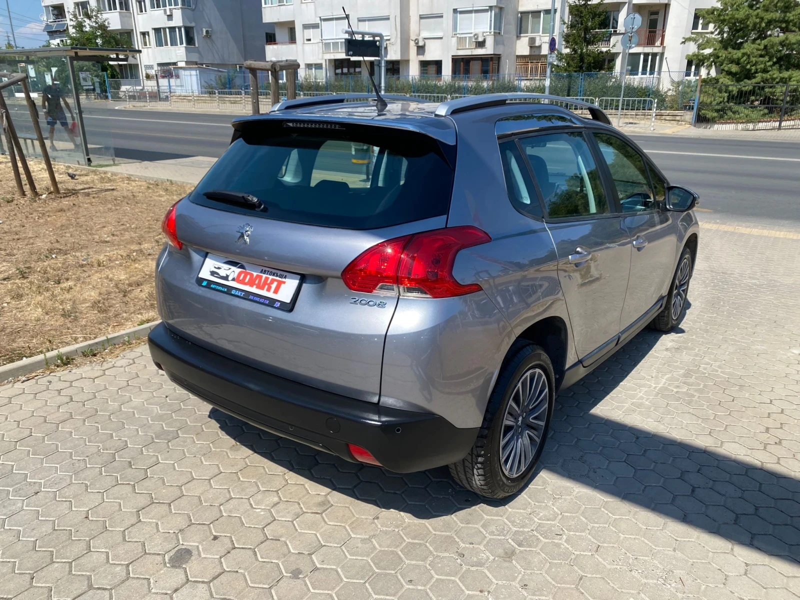 Peugeot 2008 1.2i/EURO.5B/РЕАЛНИ КМ ! ! !  - изображение 4