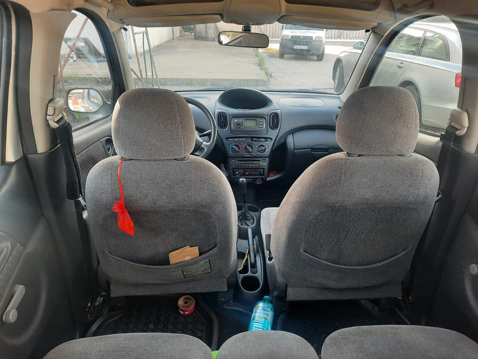 Toyota Yaris verso  - изображение 6