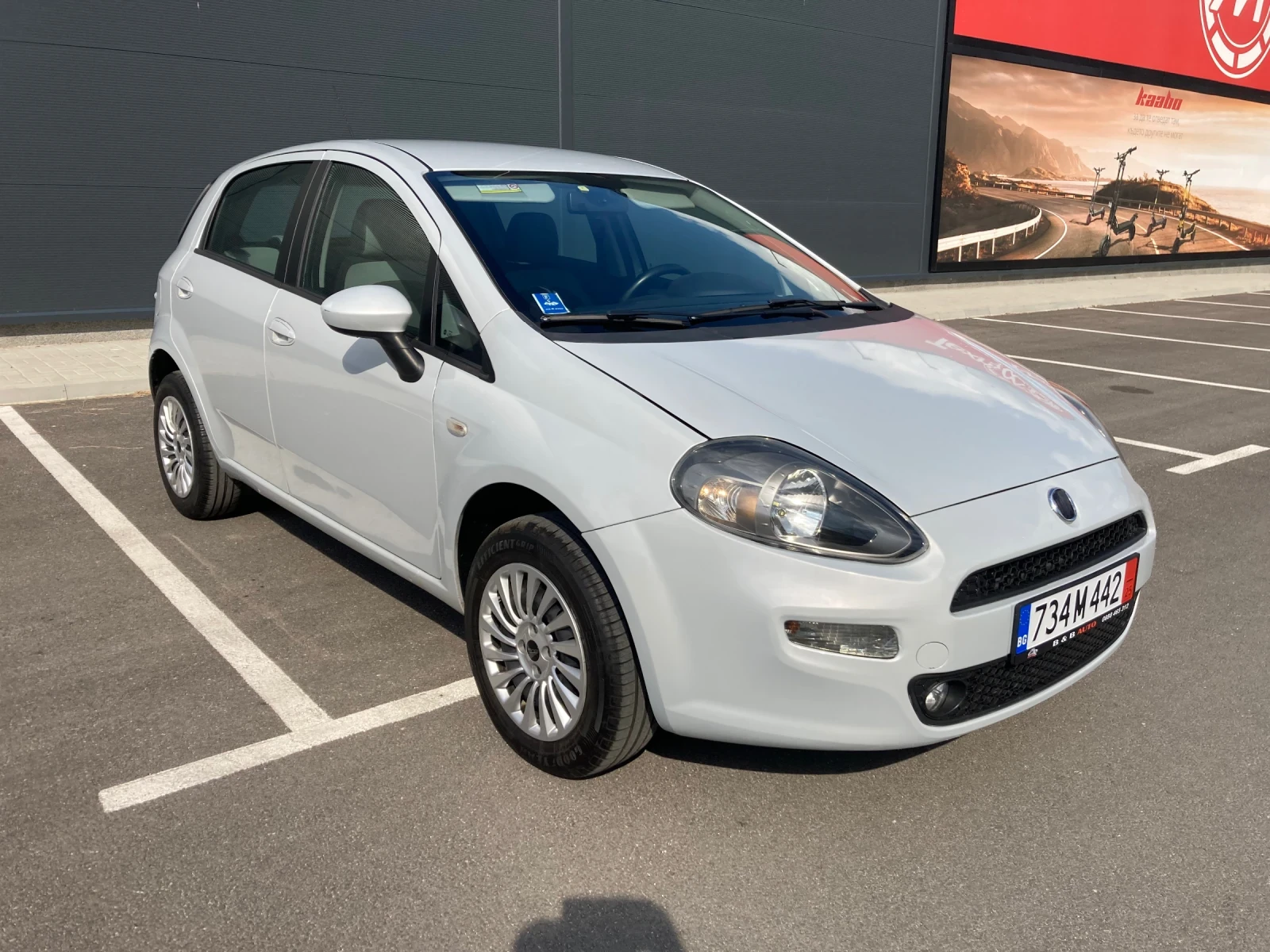 Fiat Punto 1.4 evo - изображение 2