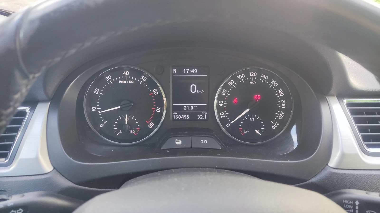 Skoda Rapid Spaceback 1.2TSI 4cyl | Mobile.bg — изображение 12