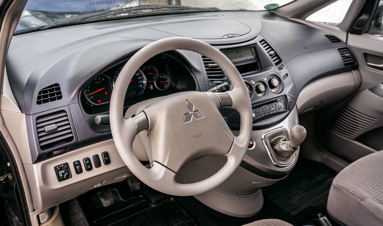 Mitsubishi Grandis 2.4 165к.с. 5+ 1 | С ГАРАНЦИЯ! - изображение 7