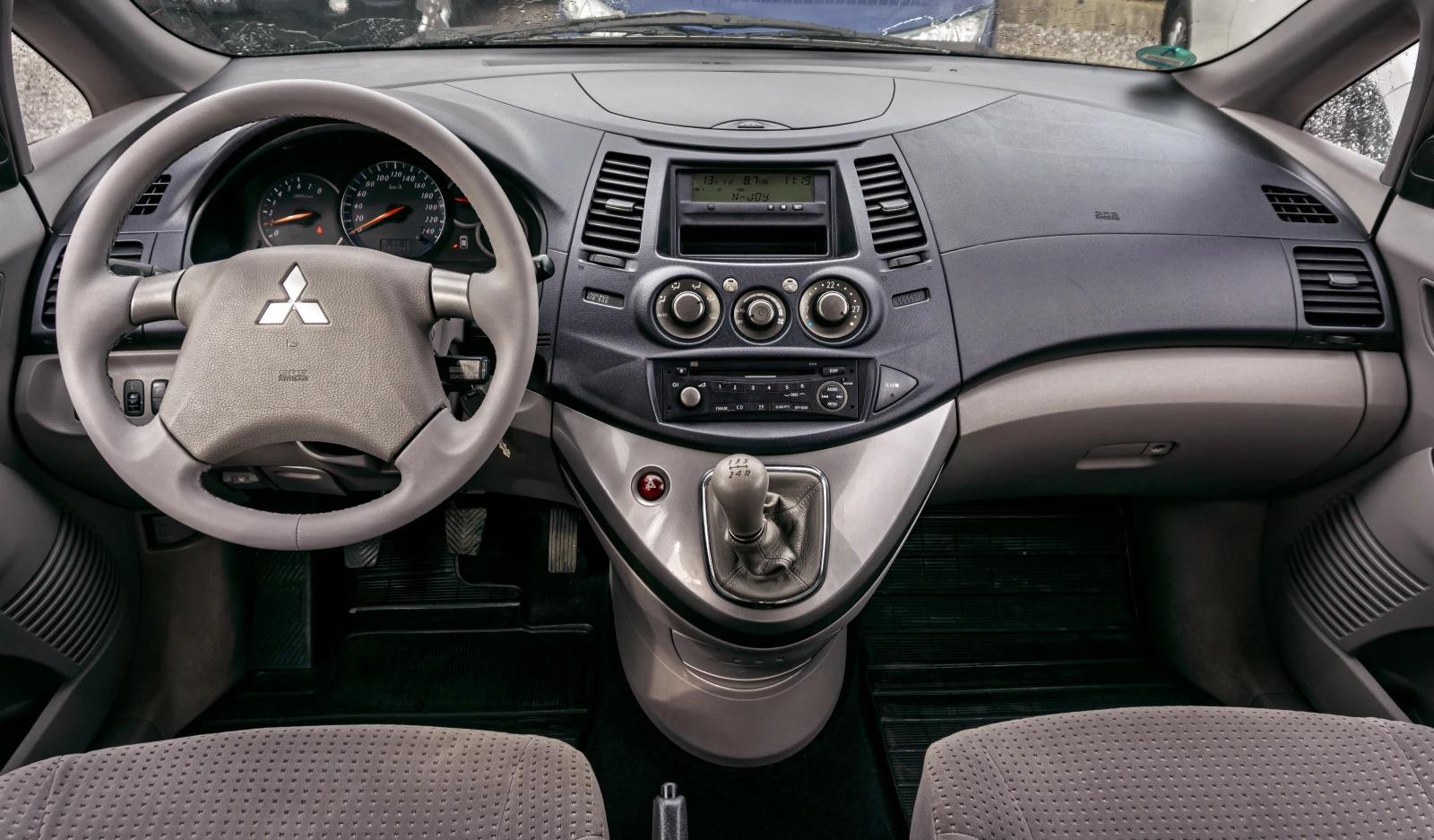Mitsubishi Grandis 2.4 165к.с. 5+ 1 | С ГАРАНЦИЯ! - изображение 8