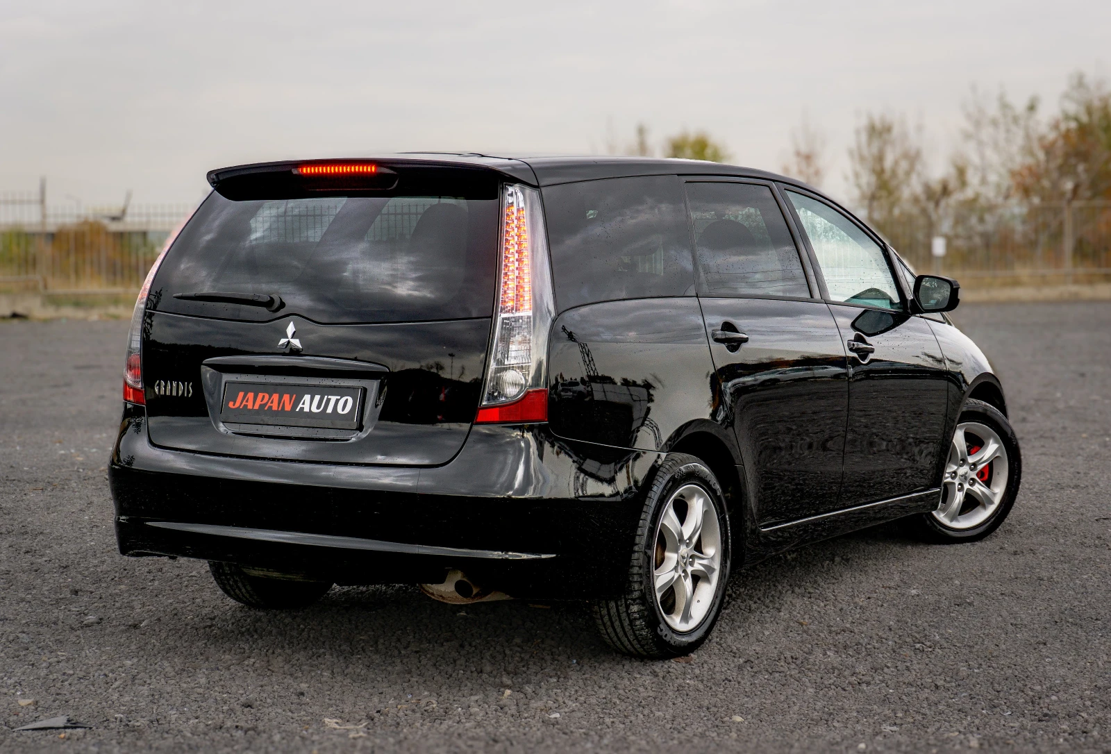 Mitsubishi Grandis 2.4 165к.с. 5+ 1 | С ГАРАНЦИЯ! - изображение 4