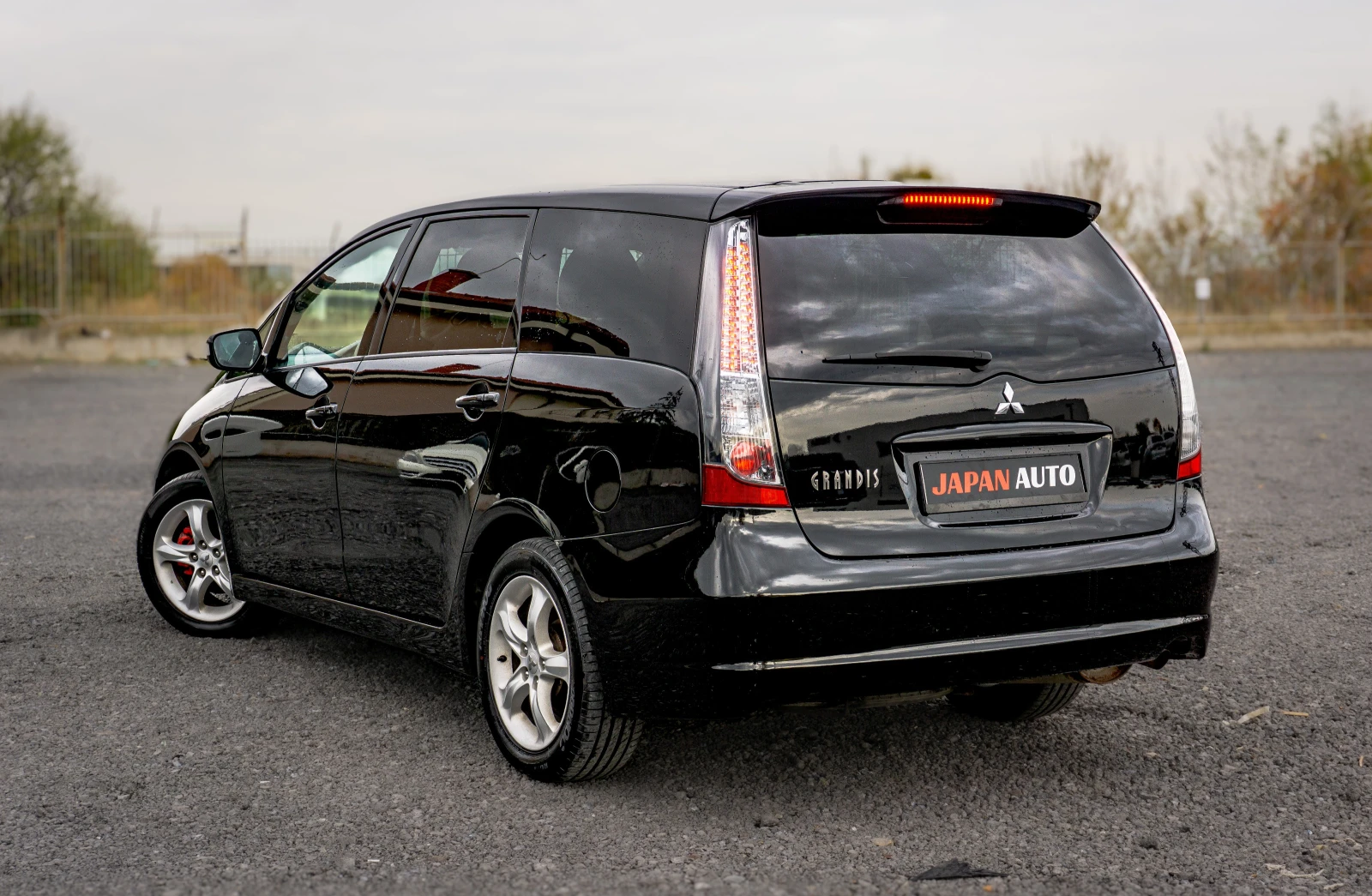 Mitsubishi Grandis 2.4 165к.с. 5+ 1 | С ГАРАНЦИЯ! - изображение 6