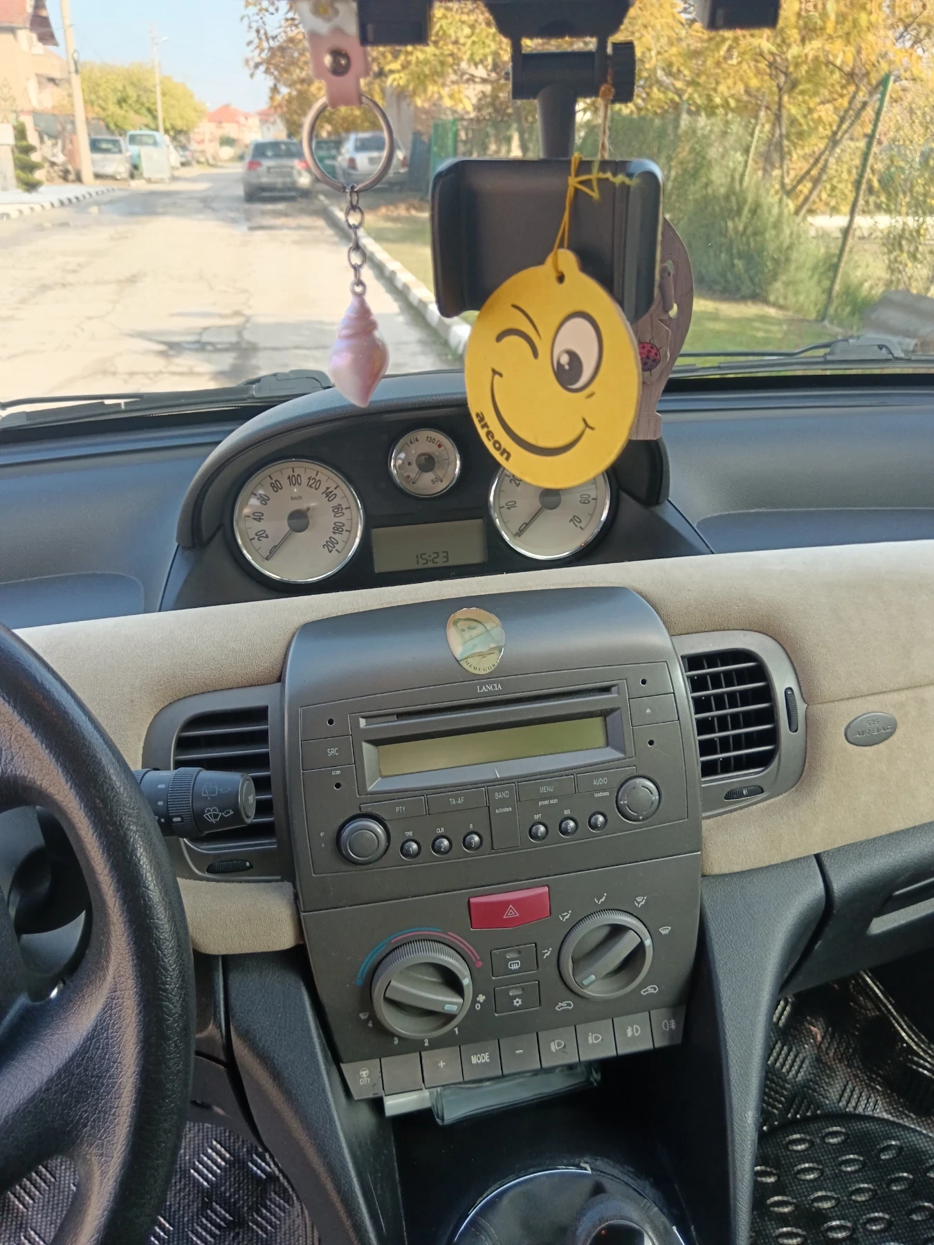 Lancia Ypsilon | Mobile.bg   2