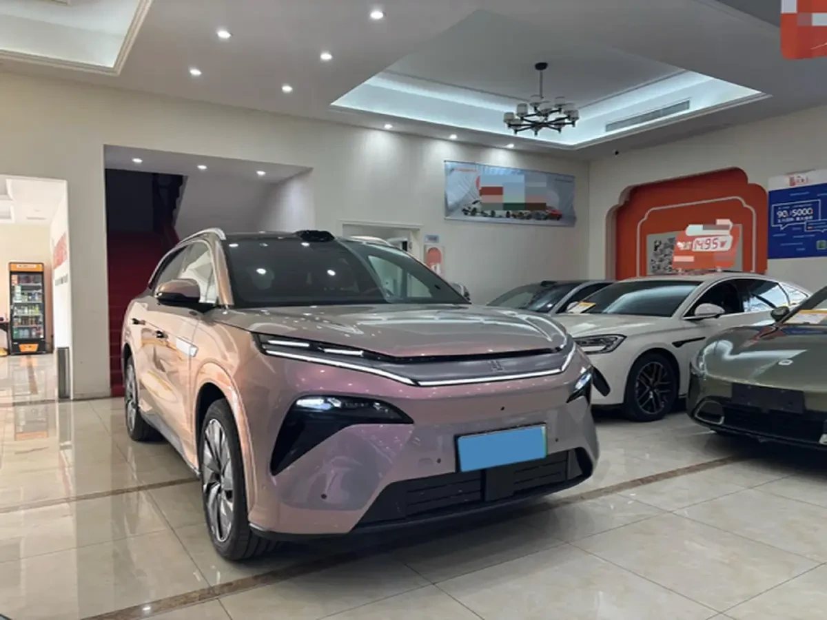 BYD Tang L 2025 Model EV 492 km - изображение 2