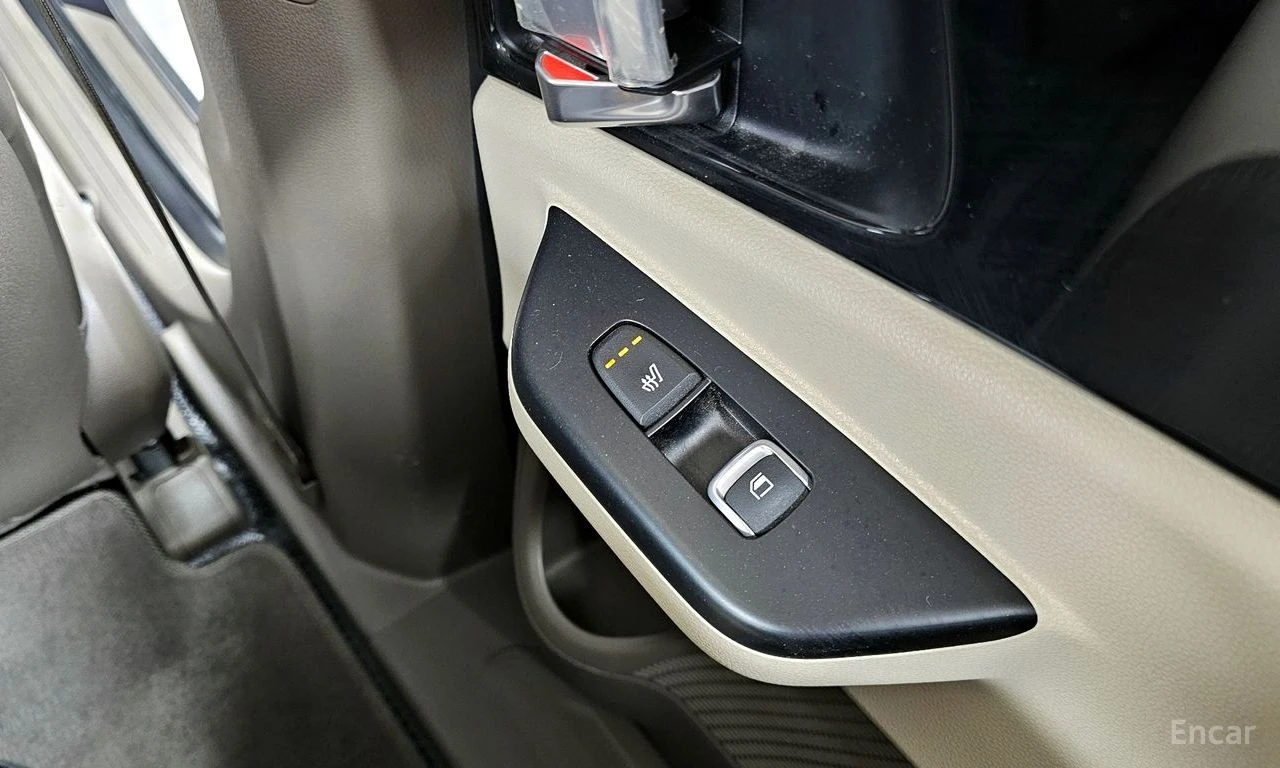 Kia Carnival PRESTIGE* 9-SEATER* LANE-ASSIST* REAR-CAMERA* , снимка 14 - Автомобили и джипове - 54417511