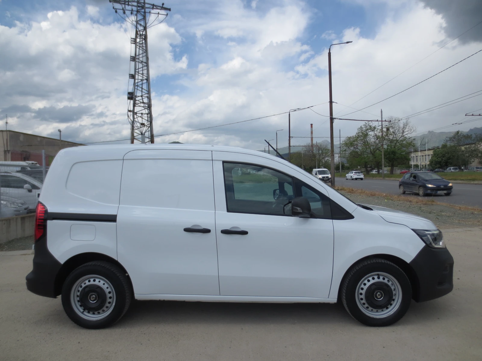 Renault Kangoo 45kw., снимка 4 - Автомобили и джипове - 54520616