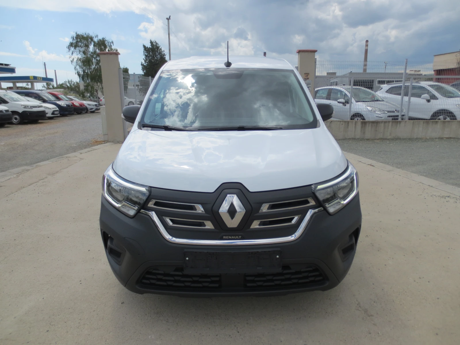 Renault Kangoo 45kw., снимка 2 - Автомобили и джипове - 54520616