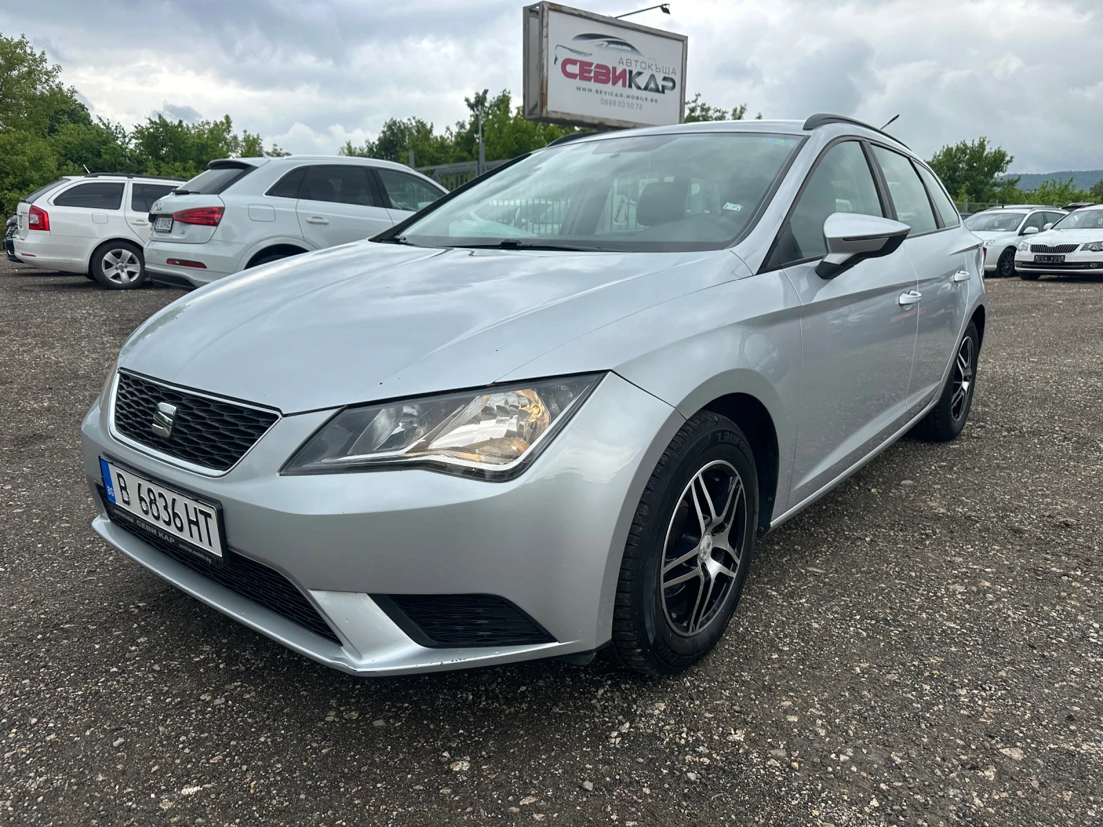 Seat Leon 1.6tdi-90к.с.! , снимка 3 - Автомобили и джипове - 54653706