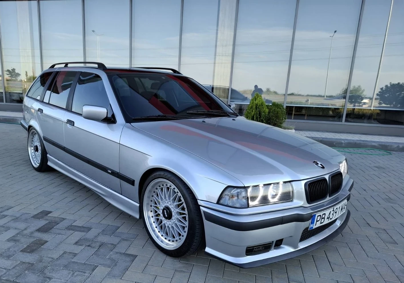 BMW 318 M57 3.0D, снимка 9 - Автомобили и джипове - 54840504