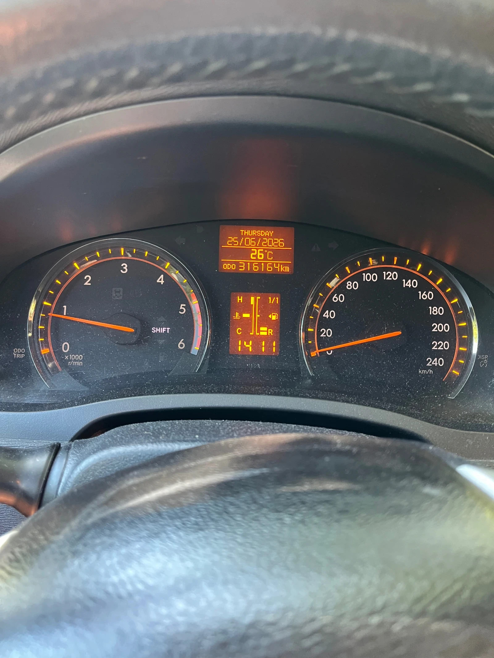 Toyota Avensis, снимка 10 - Автомобили и джипове - 55048548