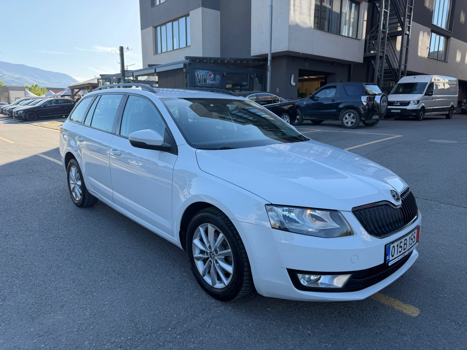 Skoda Octavia, снимка 2 - Автомобили и джипове - 55199115