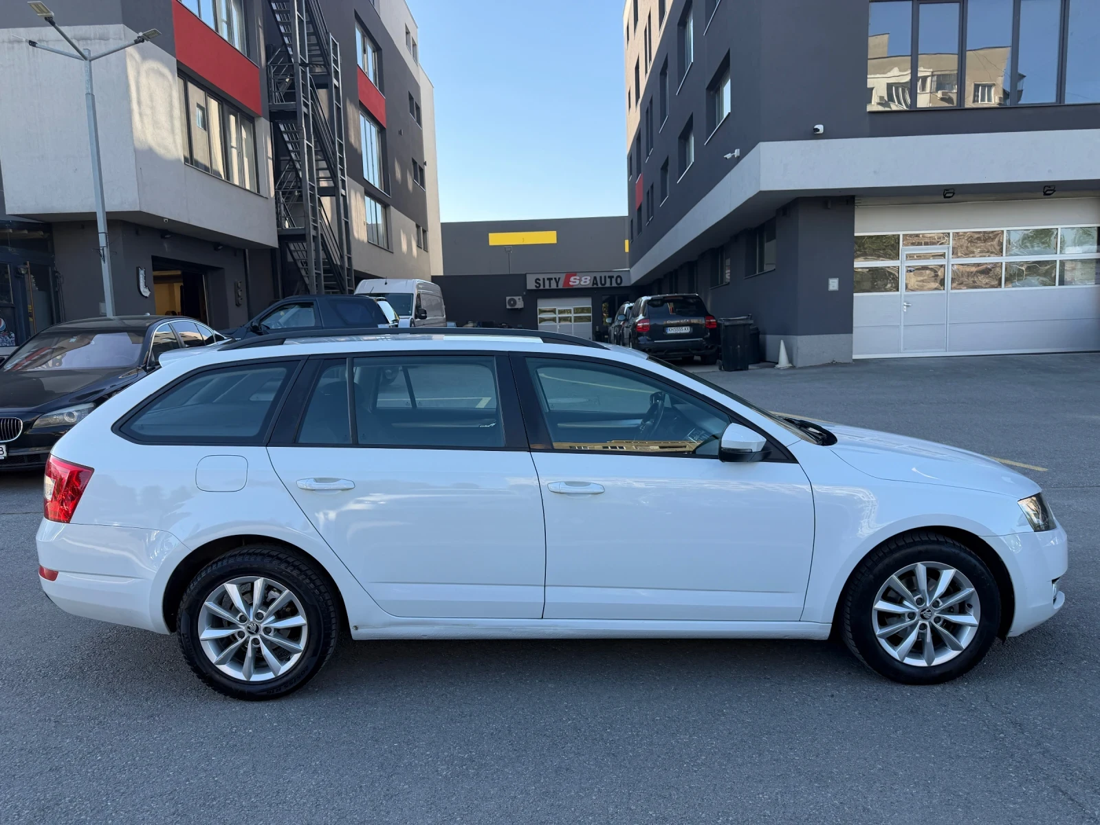 Skoda Octavia, снимка 3 - Автомобили и джипове - 55199115
