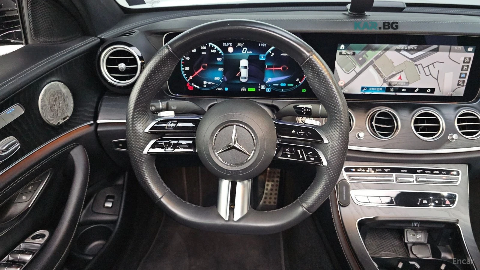 Mercedes-Benz E 220 4MATIC/AMG-LINE/HEAD-UP/360CAMERA/BURMESTER, снимка 7 - Автомобили и джипове - 55258168