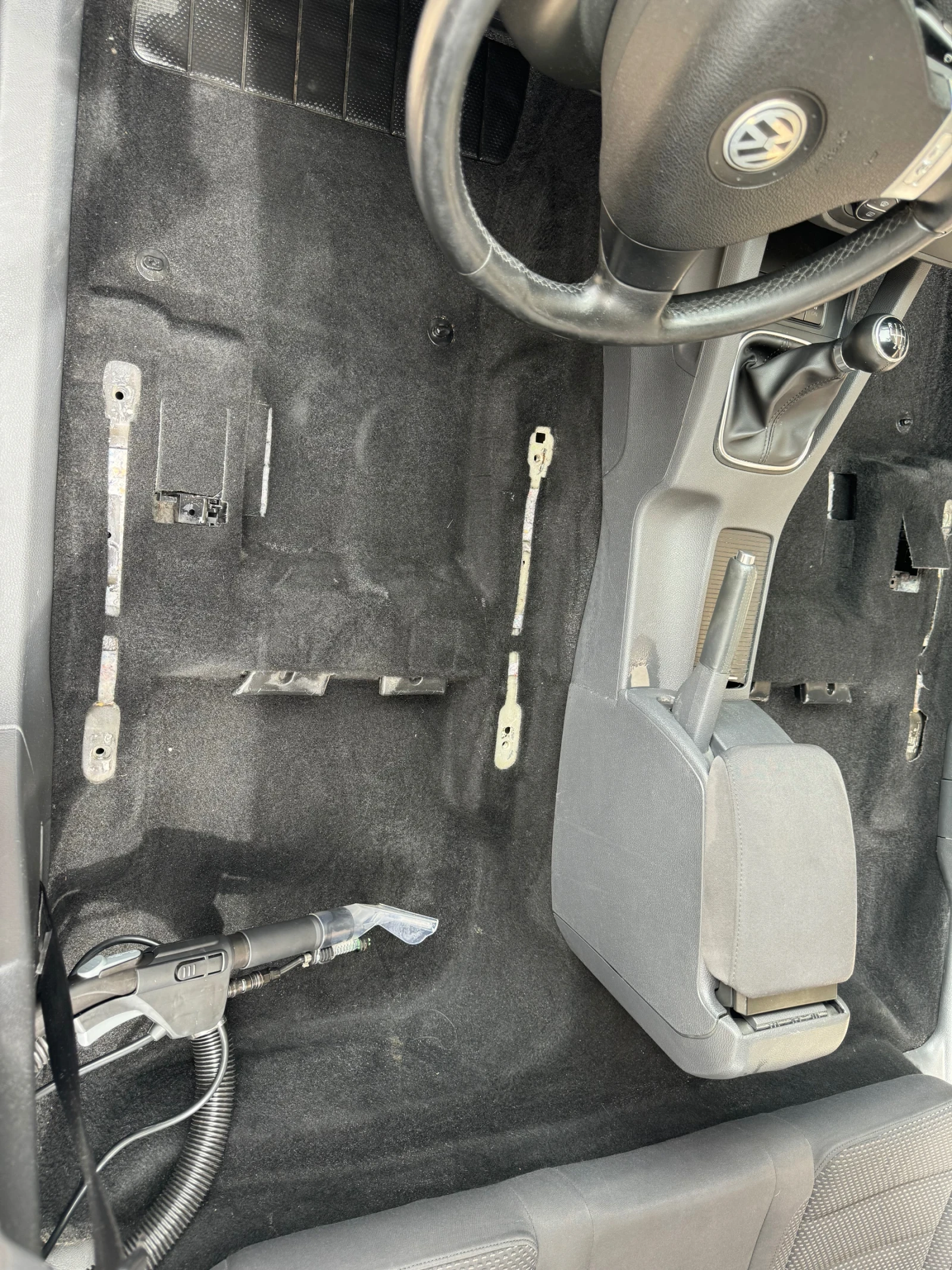 VW Golf 1.4 170 Сменени вериги, ново турбо, снимка 14 - Автомобили и джипове - 55647824