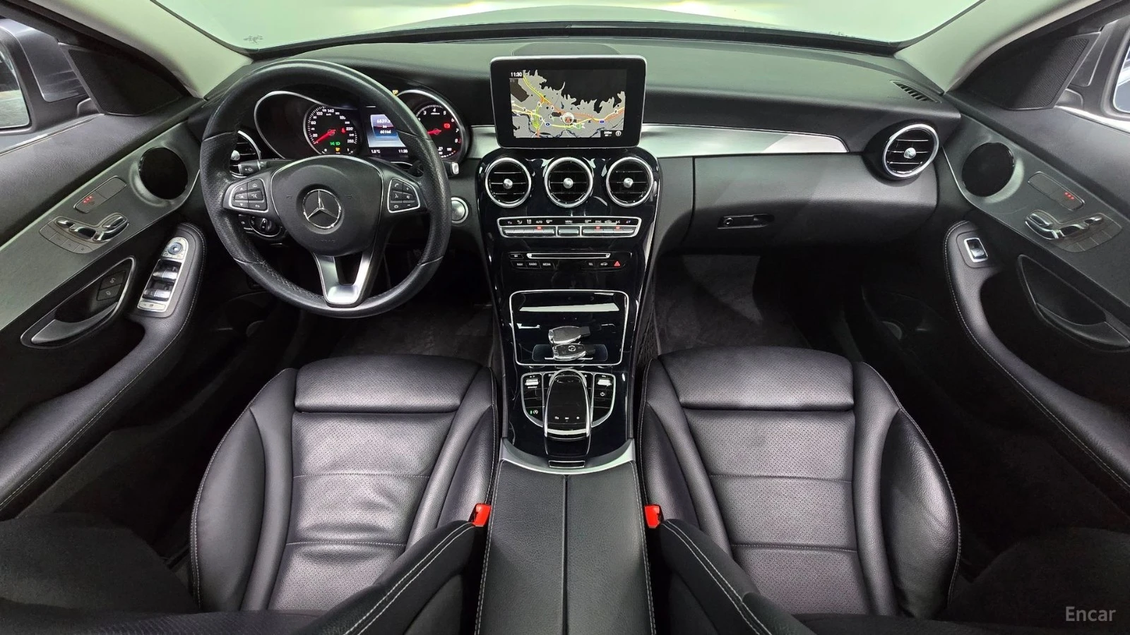 Mercedes-Benz C 200 Avangarde* HUD* КОЖА* НАВИ* ПАНО* АВТОКРЕДИТ, снимка 5 - Автомобили и джипове - 55664045