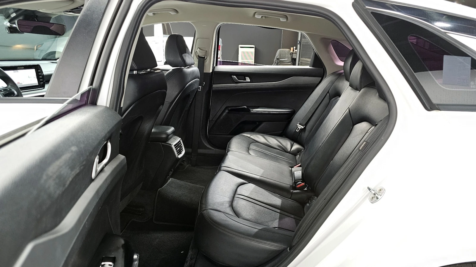 Kia K5 2.0 Trendy, снимка 11 - Автомобили и джипове - 55753515