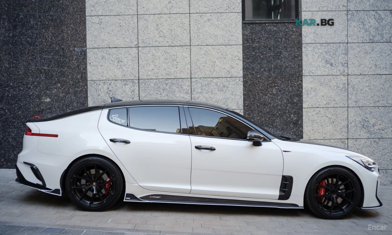 Kia Stinger 3.3 Turbo GT* HUD* 360* КОЖА* ОБДУХВ* НАВИ, снимка 15 - Автомобили и джипове - 55818814