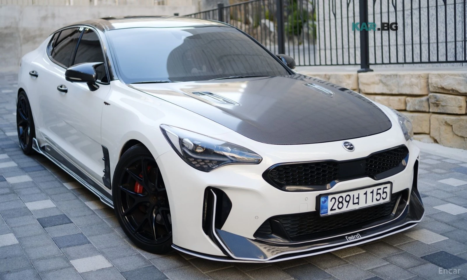 Kia Stinger 3.3 Turbo GT* HUD* 360* КОЖА* ОБДУХВ* НАВИ, снимка 3 - Автомобили и джипове - 55818814