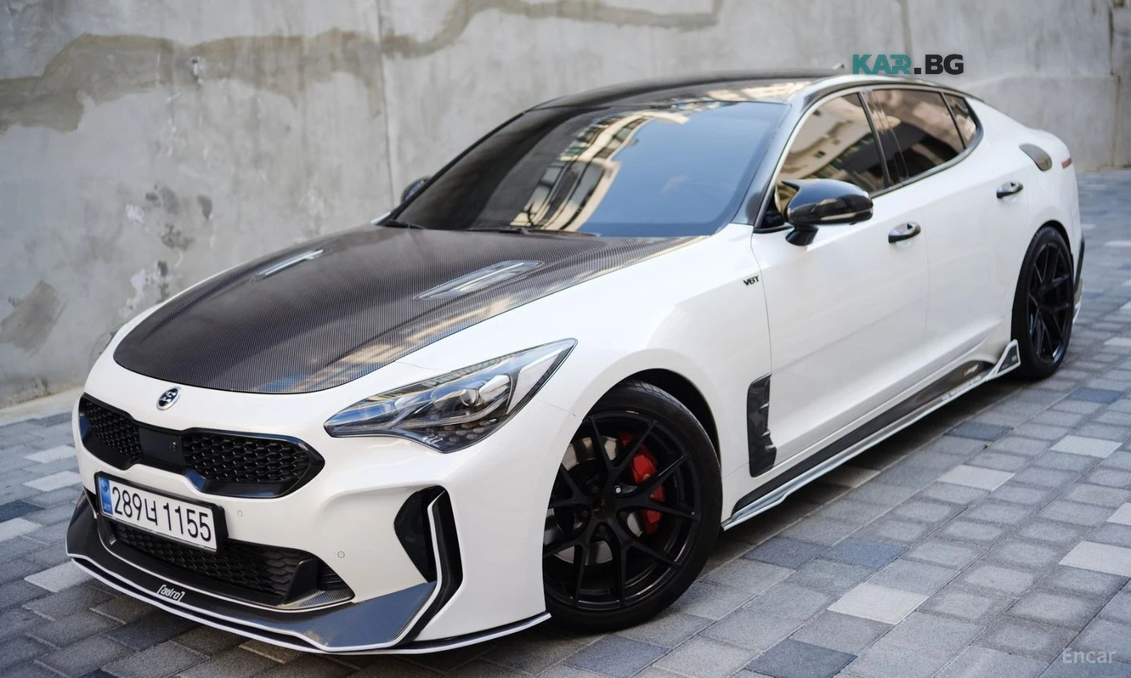 Kia Stinger 3.3 Turbo GT* HUD* 360* КОЖА* ОБДУХВ* НАВИ, снимка 12 - Автомобили и джипове - 55818814