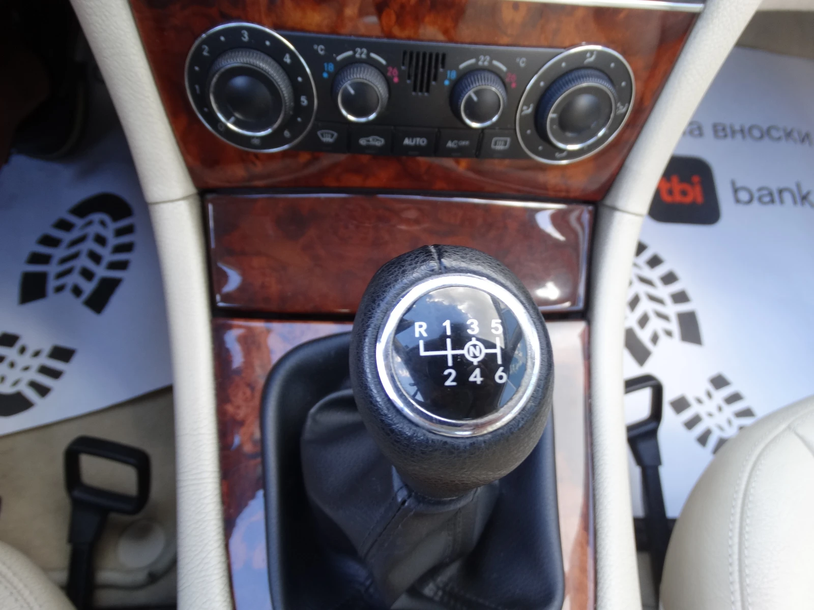 Mercedes-Benz CLK 270 CDI, снимка 15 - Автомобили и джипове - 55952553