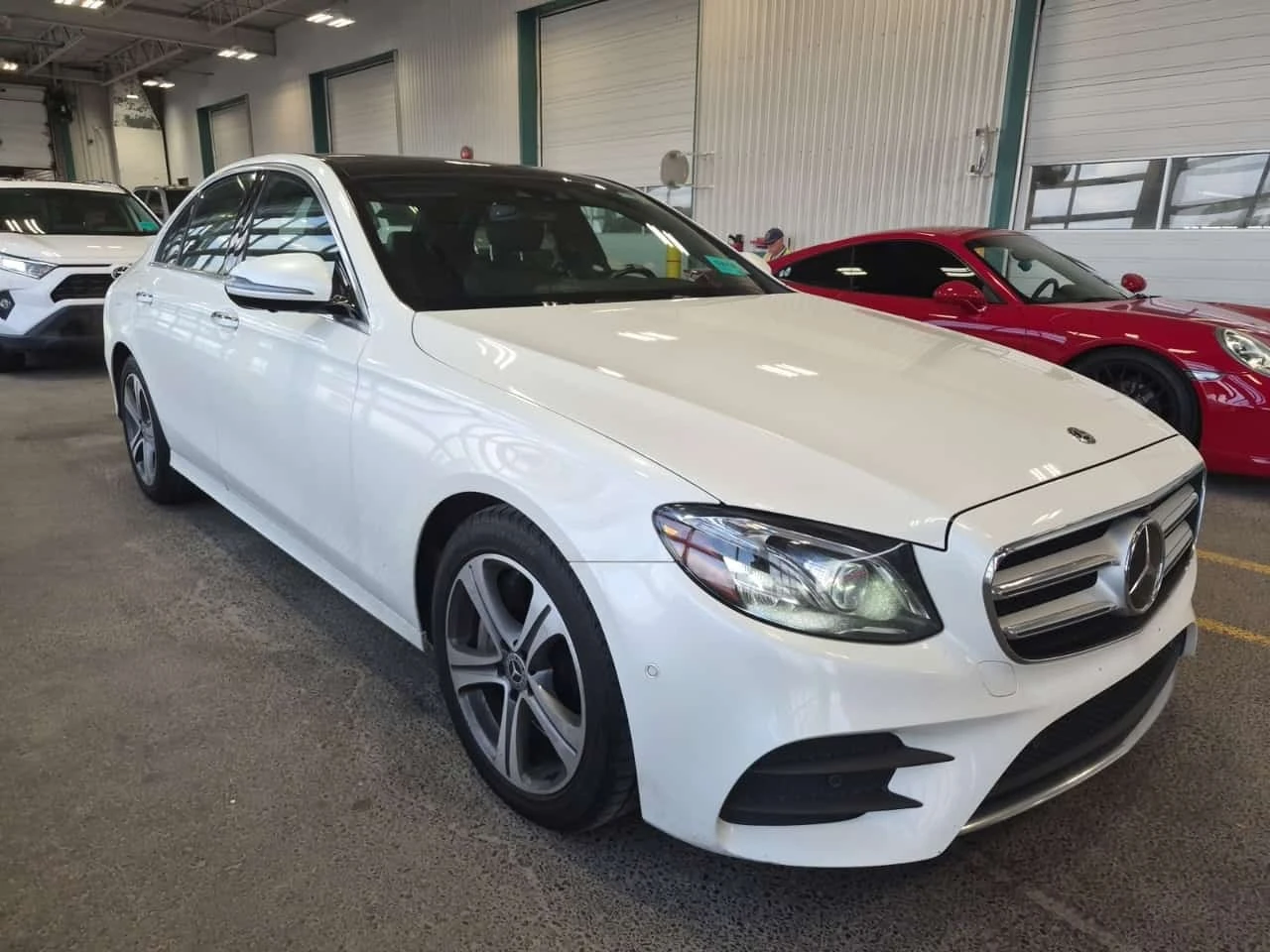 Mercedes-Benz E 450 / BURMESTER / ДИСТРОНИК / 360 / ПАНО, снимка 3 - Автомобили и джипове - 56169227