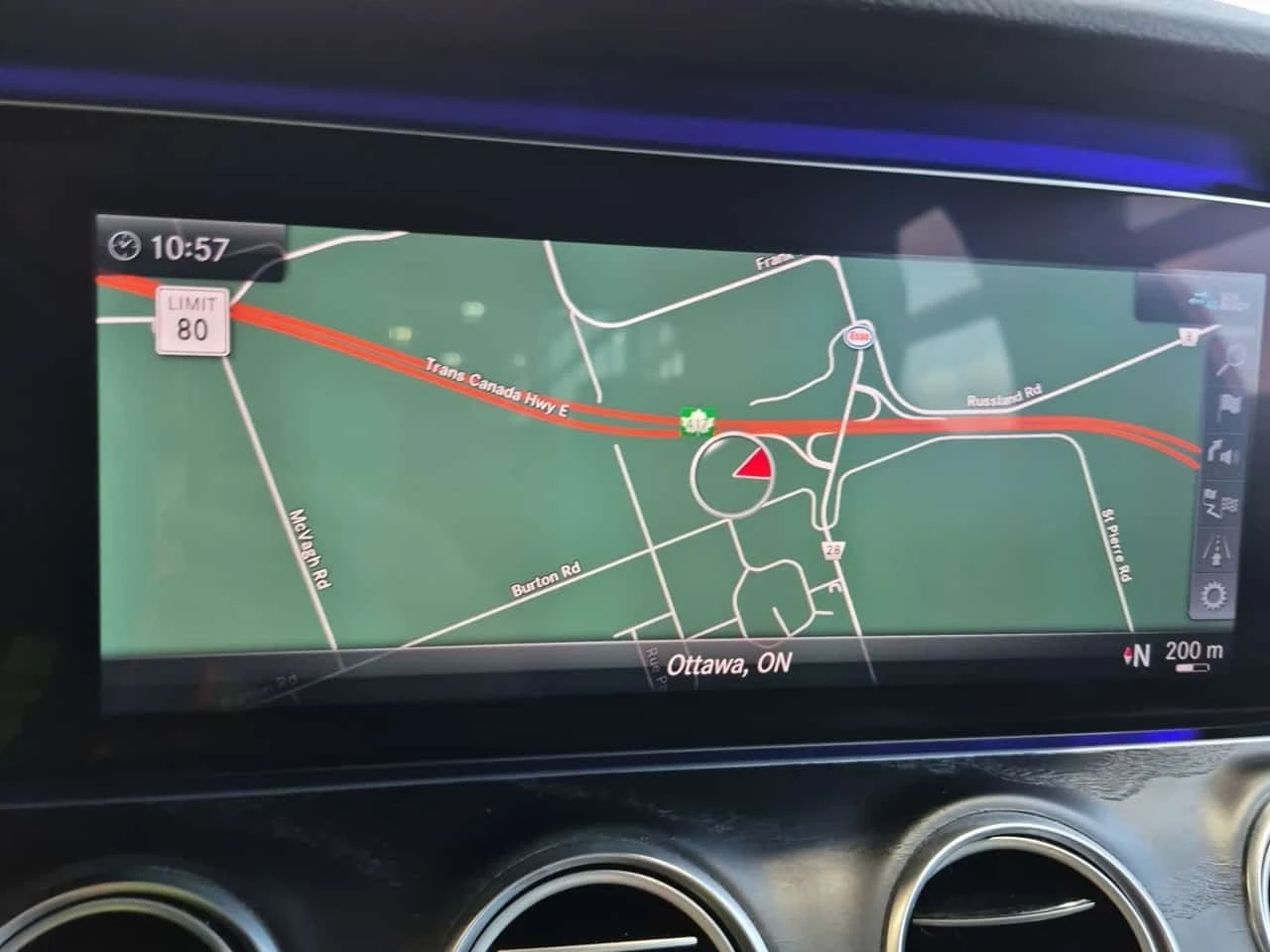 Mercedes-Benz E 450 / BURMESTER / ДИСТРОНИК / 360 / ПАНО, снимка 11 - Автомобили и джипове - 56169227