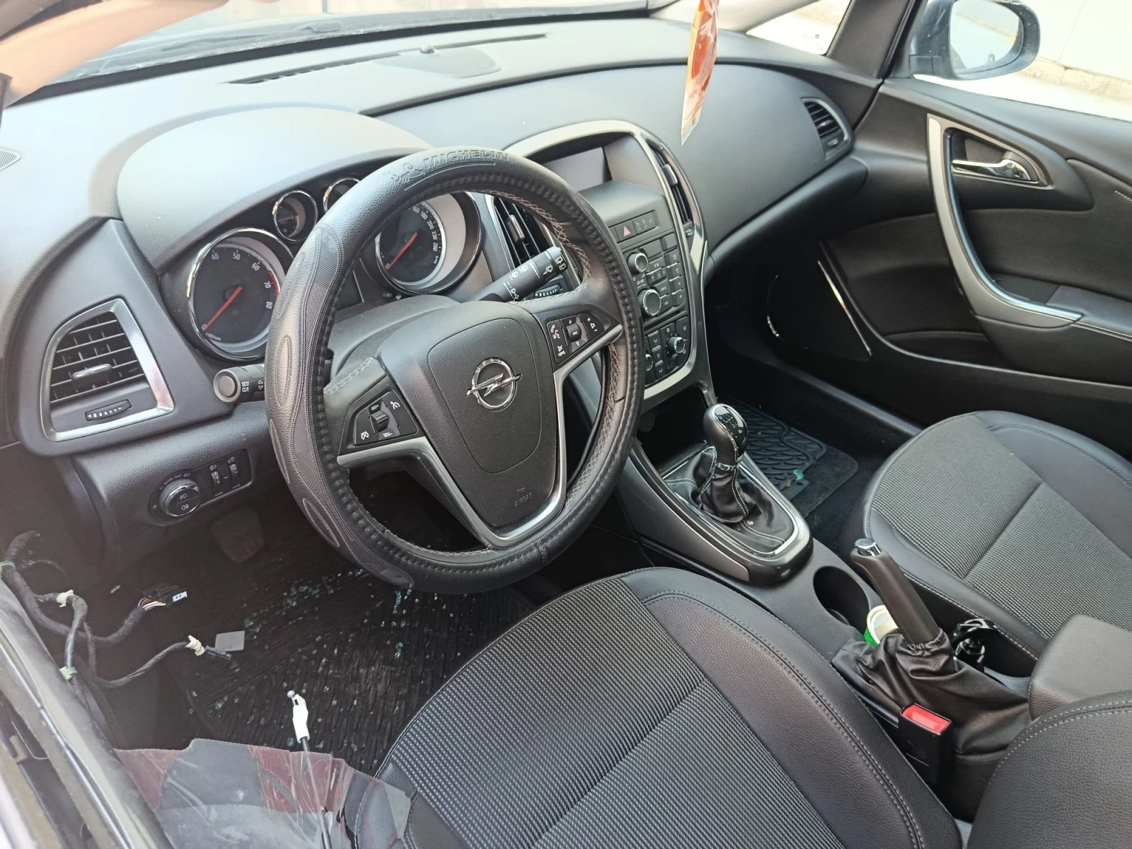 Opel Astra, снимка 6 - Автомобили и джипове - 56345032