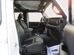 Jeep Wrangler Unlimited Sahara 4x4, снимка 11