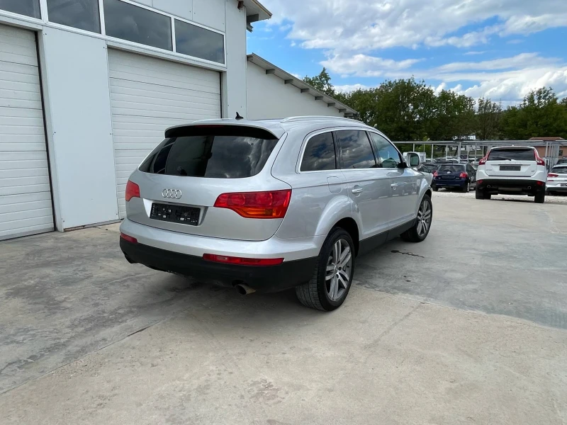 Audi Q7 3.0tdi S-LINE* 4x4* DVD* UNIKAT* , снимка 13 - Автомобили и джипове - 38632421