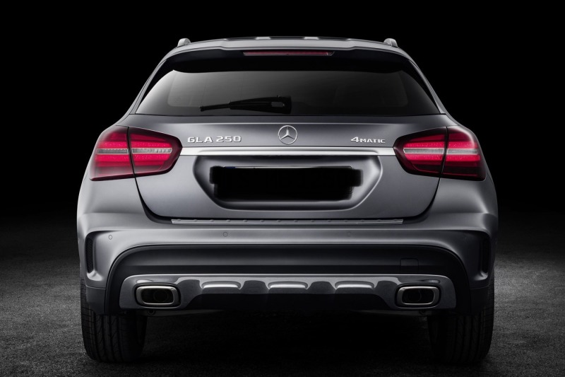 Mercedes-Benz GLA 250 4matic facelift, снимка 3 - Автомобили и джипове - 46271951