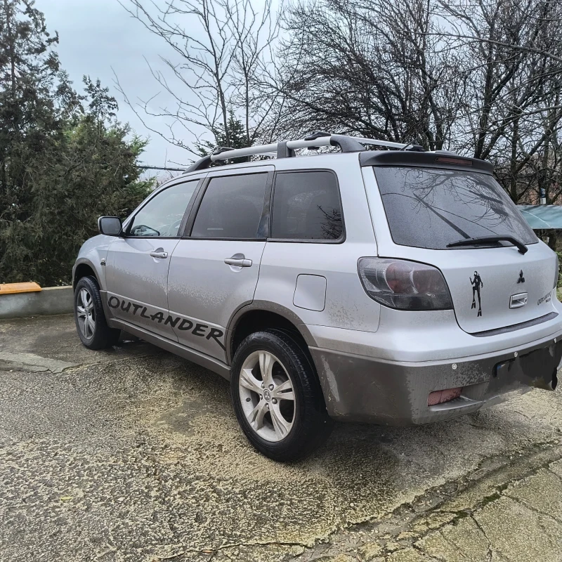 Mitsubishi Outlander, снимка 3 - Автомобили и джипове - 48189091