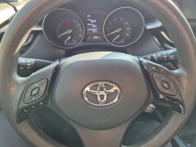 Toyota C-HR 2.0 l, снимка 15 - Автомобили и джипове - 48762391