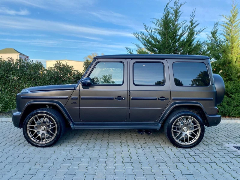 Mercedes-Benz G 63 AMG /FACELIFT/ SUPERIOR/DESIGNO MAGNO/BURM/ NIGHT/ TV/, снимка 3 - Автомобили и джипове - 48874775