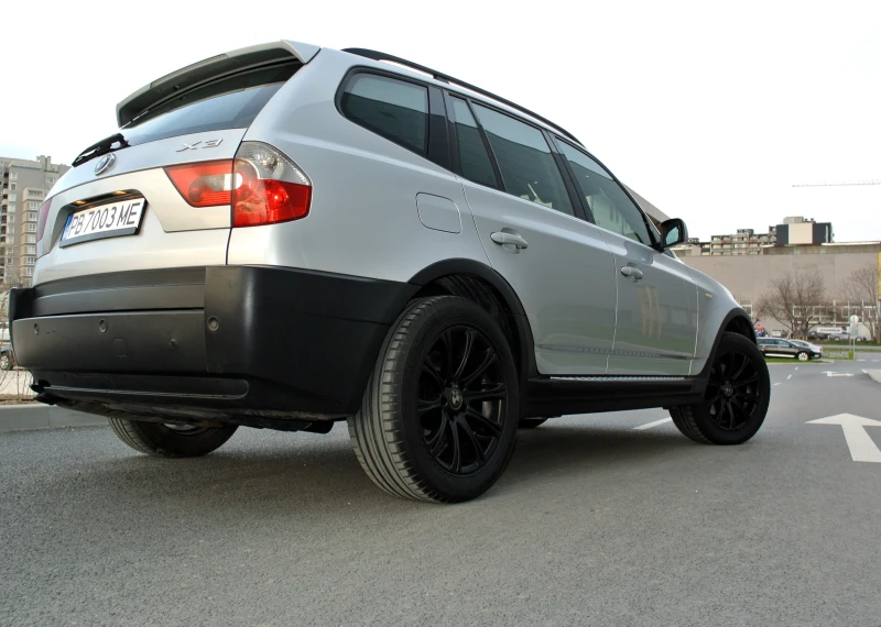 BMW X3 3.0D / AUTO / PANO / 4x4 / SPORT PACK / XENON, снимка 9 - Автомобили и джипове - 49548984