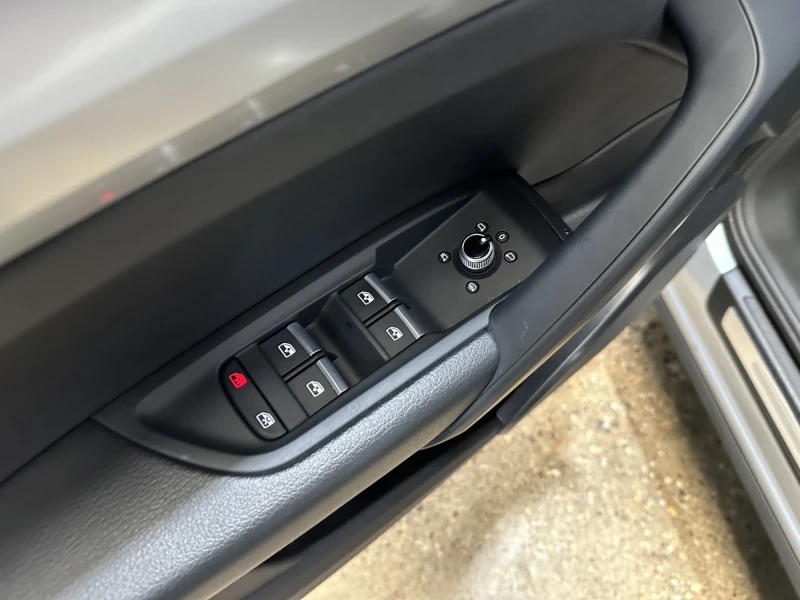 Audi Q5, снимка 8 - Автомобили и джипове - 52683855