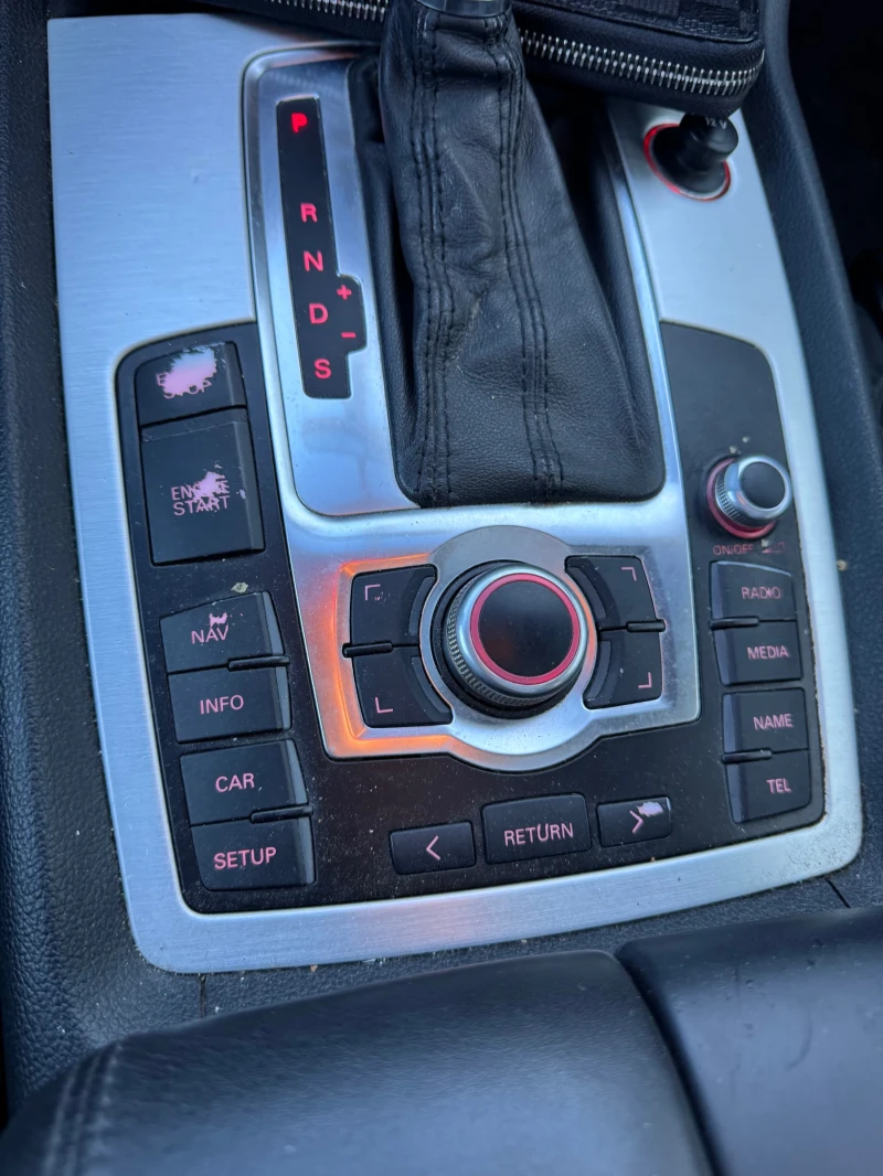 Audi Q7 Q7 4.2tdi, снимка 8 - Автомобили и джипове - 52292425