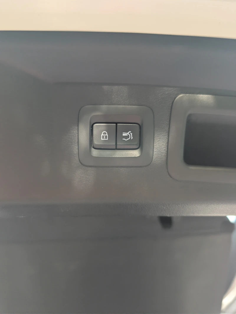 Mazda CX-60 2.5 e-SKYACTIV PHEV TAKUMI, снимка 9 - Автомобили и джипове - 52856448