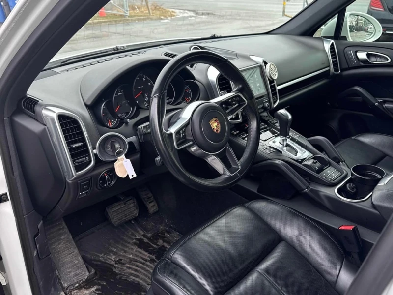 Porsche Cayenne * AWD 4dr * CARFAX * ЦЕНА ДО БГ, снимка 6 - Автомобили и джипове - 53034063
