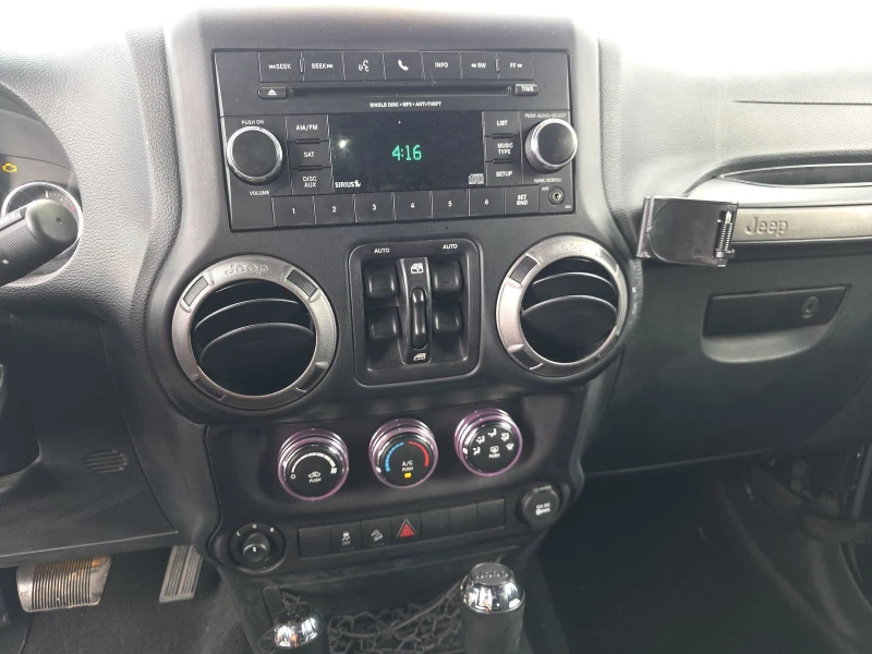 Jeep Wrangler, снимка 11 - Автомобили и джипове - 53088734