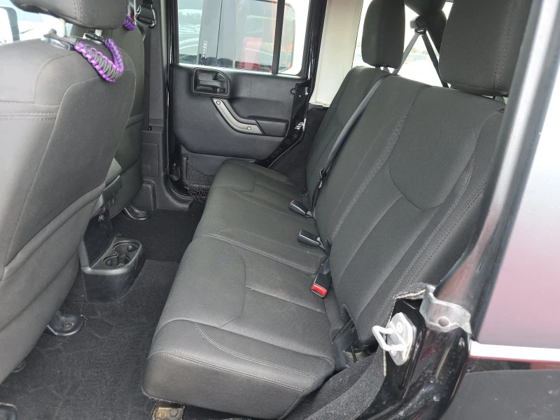 Jeep Wrangler, снимка 13 - Автомобили и джипове - 53088734